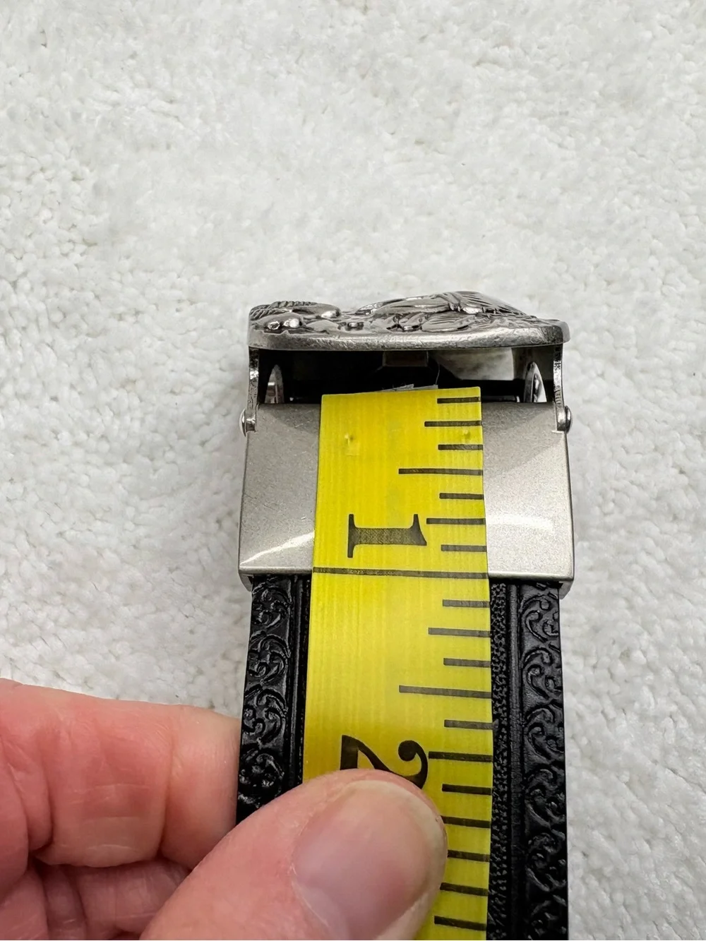 NEW Men’s Generic 100% Cowskin Leather Belt with an Eagle-Designed Alloy Buckle